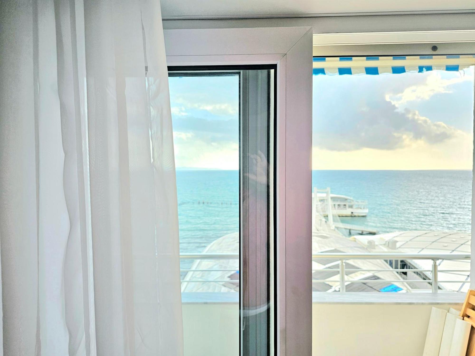 Premium , Marina , Center , Beachfront Durrës Buitenkant foto